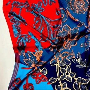 FASHIONABLE SCARF!❤️💙